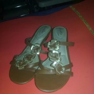 Dexter sandals